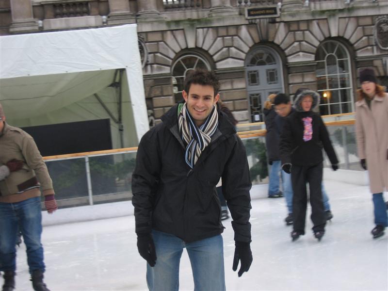 Ice skating 5564
